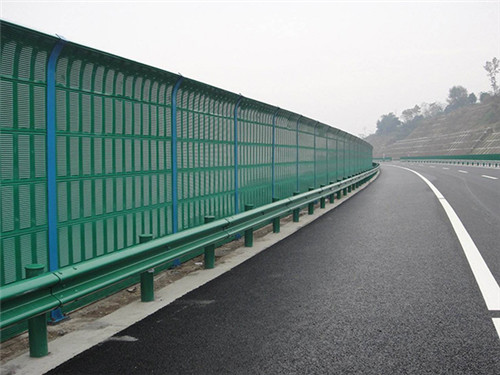 公路聲屏障
